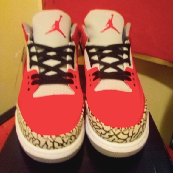 Jordan Other - Air Jordan 3 size 9.5 color Red